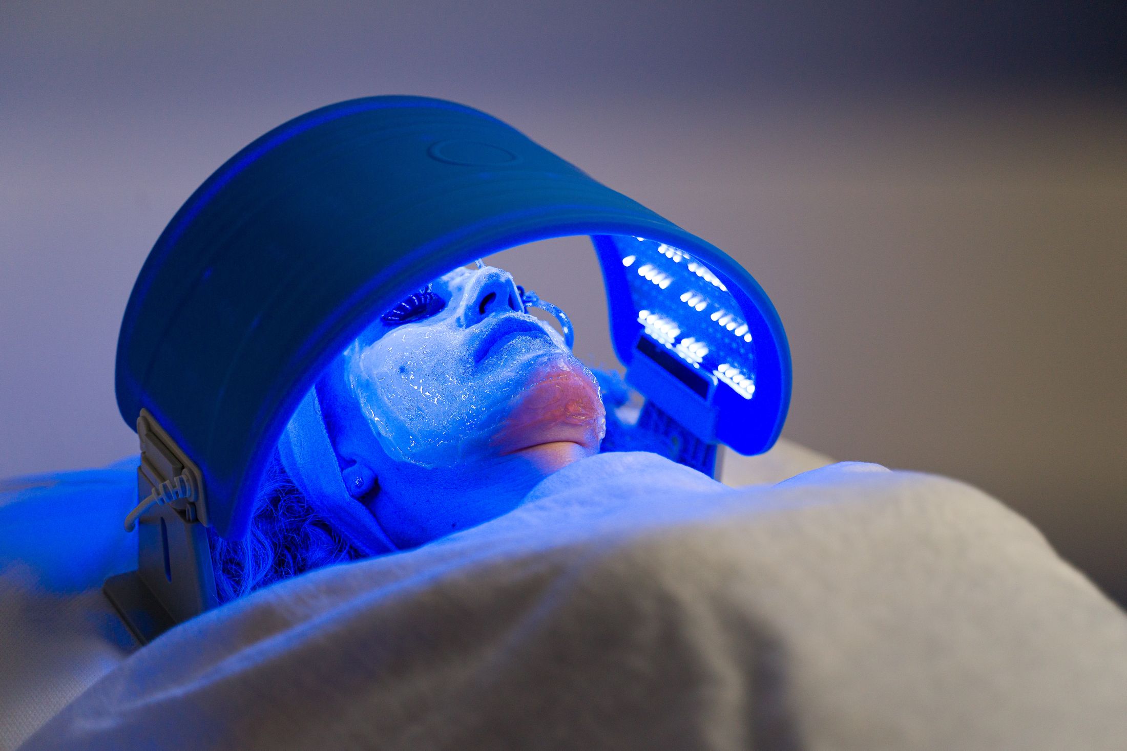 FB Dermatology, traitement photobiomodulation FLE Tech