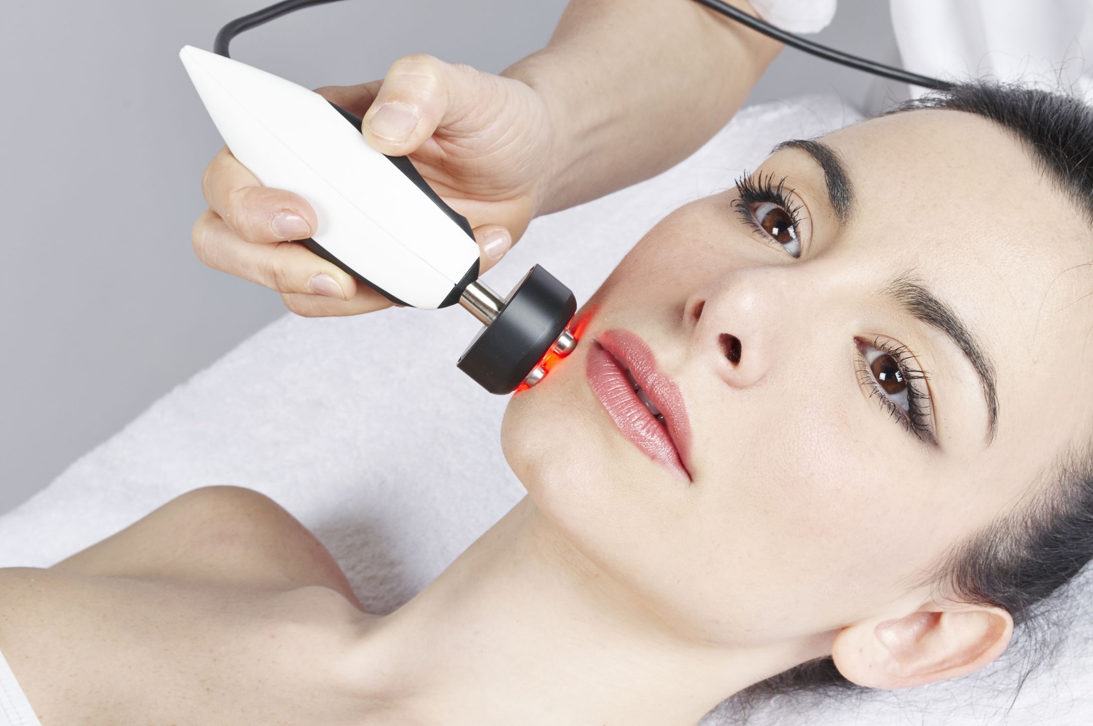 Smart Beauty, pièce à main multi-technologies visage et corps